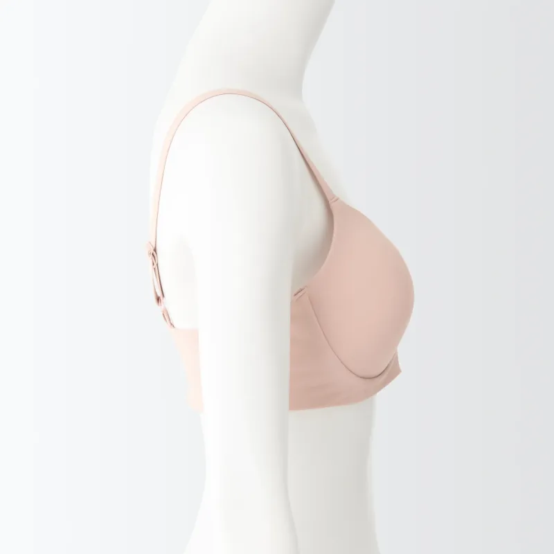 Naisten muotoiltu bralette