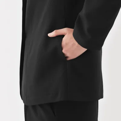 Chaqueta entallada impermeable para mujer