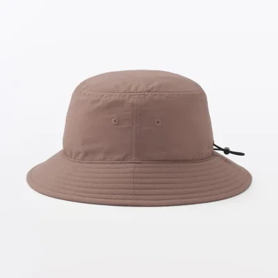 Cappello a secchiello idrorepellente