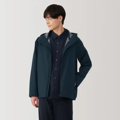 MUJI miesten vedenpitävä hupullinen takki kerrospukeutumiseen