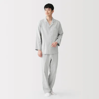 Sidesømløse flanellpyjamaser