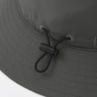 Cappello a secchiello idrorepellente