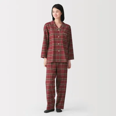 Sidsömlösa flanellpyjamas
